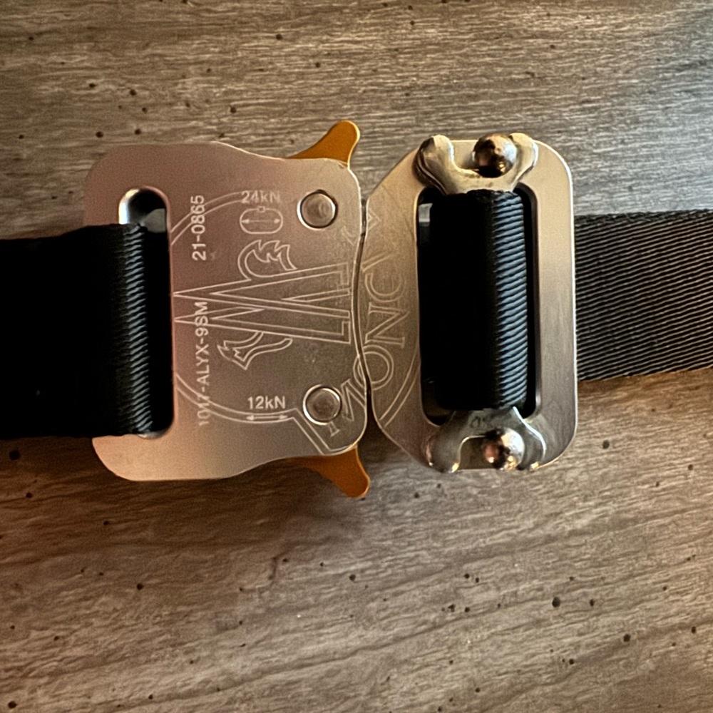 Moncler x 1017 ALYX 9SM Roller Coaster Buckle Belt